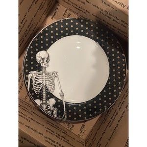 Wicked by Ciroa Skull Dinner Plates 10” Halloween Black Gold
